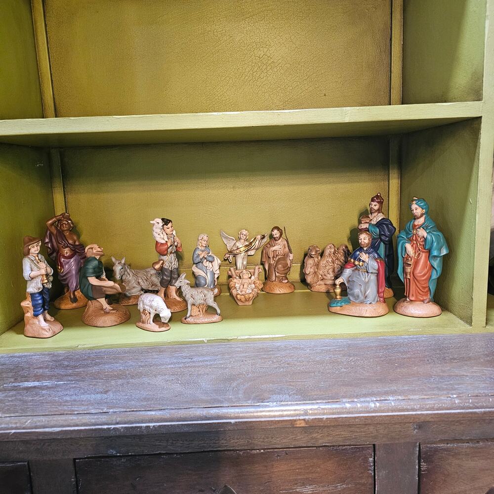Vintage Ceramic Nativity Set Atlantic Molds Hand Painted